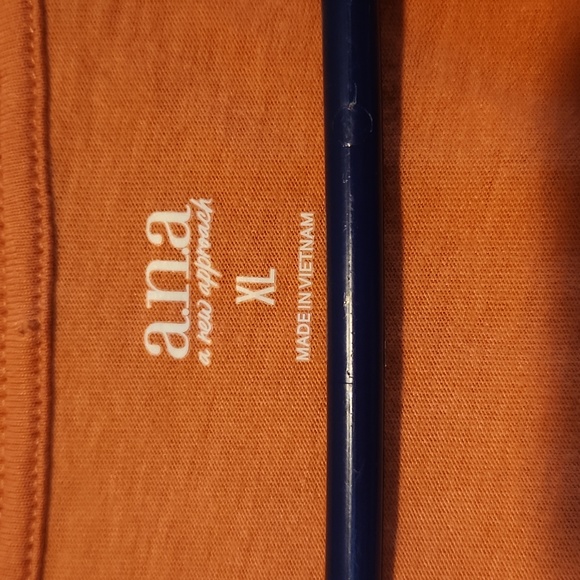 A.n.a. Vneck Knit Top - Picture 3 of 4